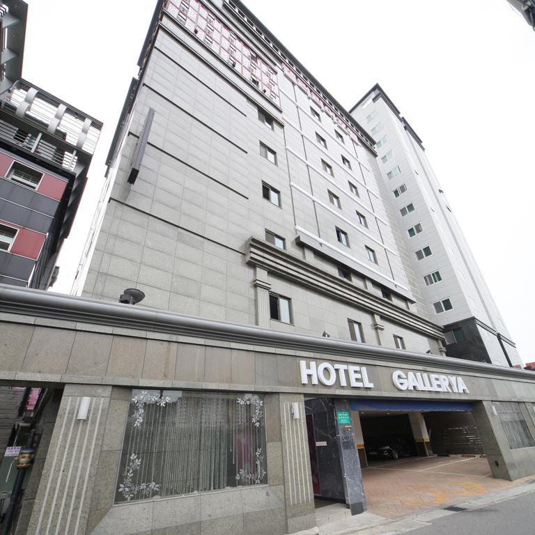 Hotel Gallerya 2*