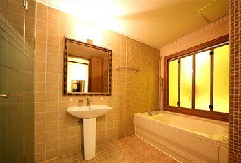 Gallerya Hotel 2*